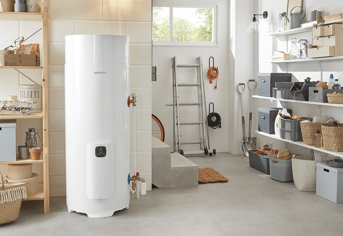 Chauffe-eau thermodynamique Atlantic Égéo dans garage - Solution économique et écologique